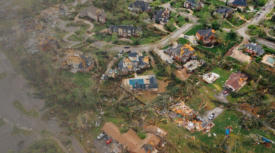 Why choose Simple Care Restoration for water damage restoration in Hartford